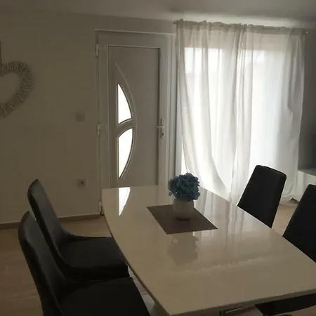 Luxury Vucinic Apartment