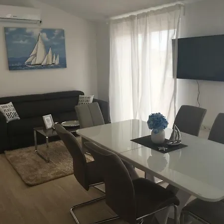 Luxury Vucinic Apartment Pirovac